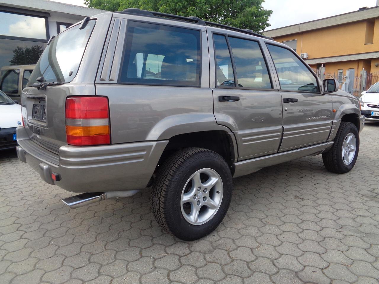 Jeep Grand Cherokee 5.9 4WD Quadra-Trac Limited LX