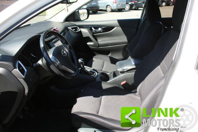 NISSAN Qashqai 1.5 dCi N-Connecta