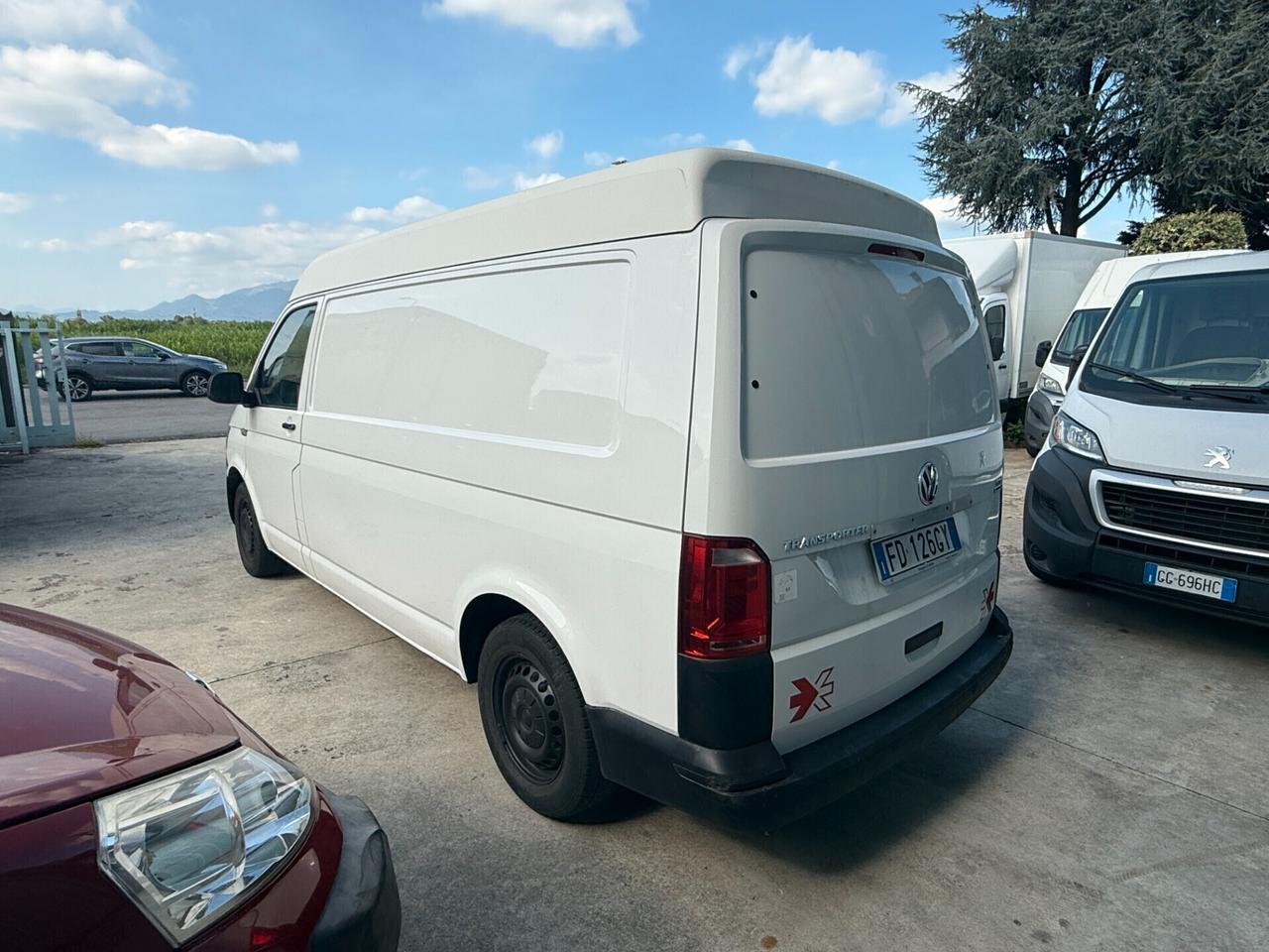 Volkswagen T6 Transporter 160 CV/150000 KM/L1H2/COIBENTATO/2016