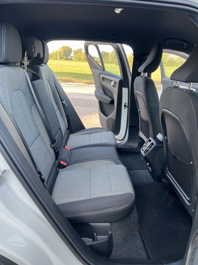 Volvo XC40 B3 automatico Core