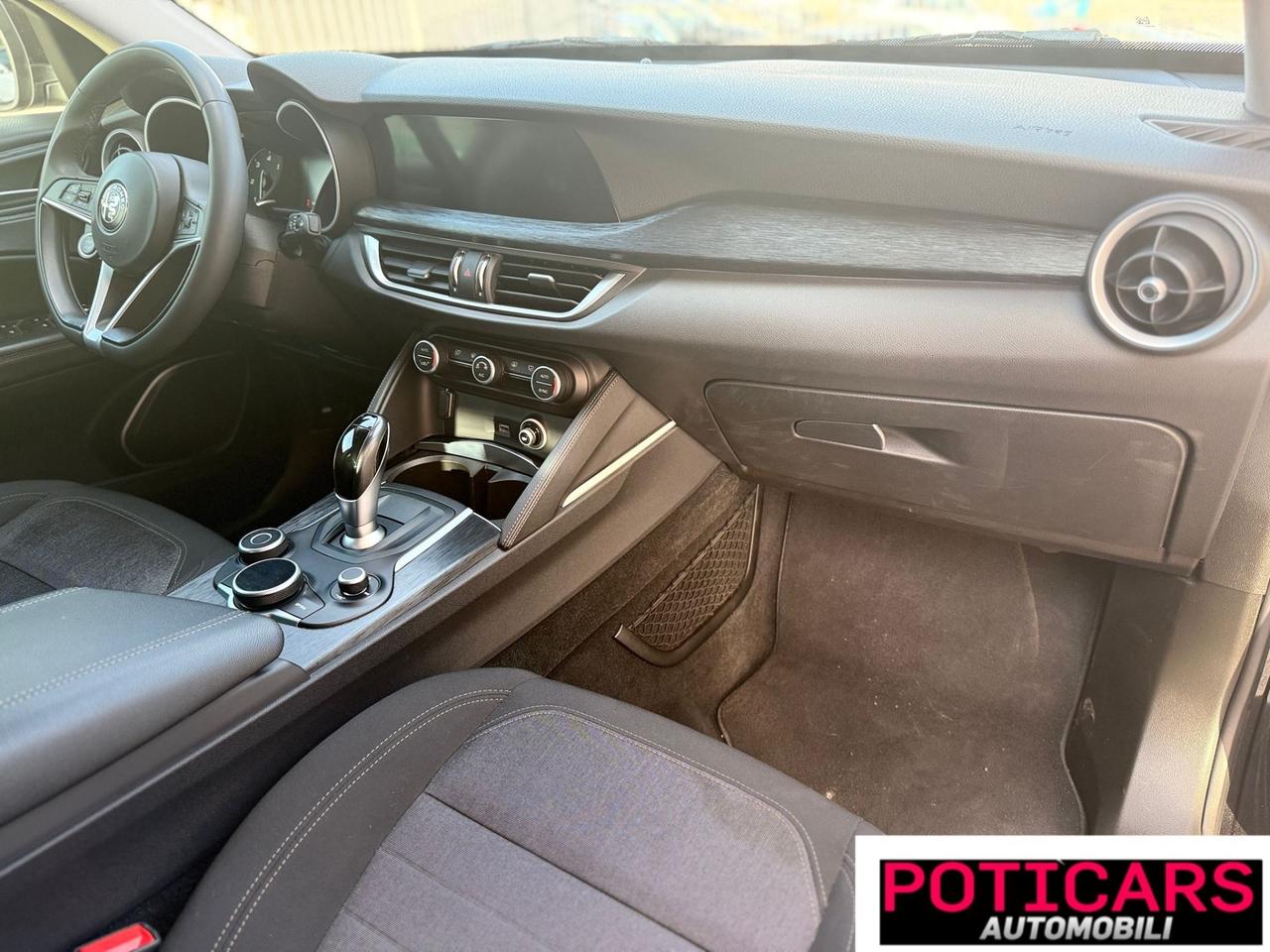 Alfa Romeo Stelvio 2.2 Turbodiesel 160 CV AT8 RWD Business