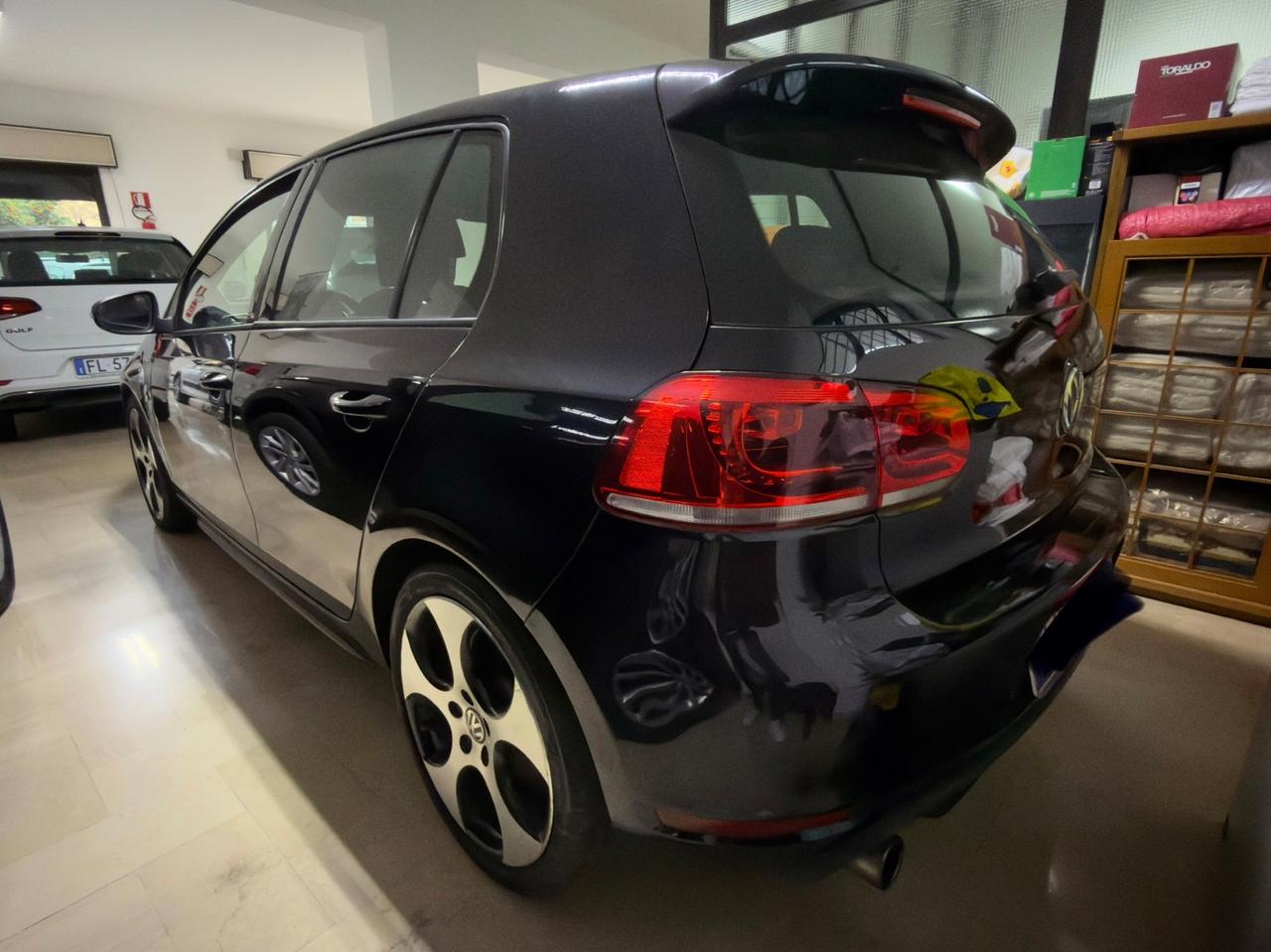 Volkswagen Golf GTI 2.0 TSI DSG 5p.