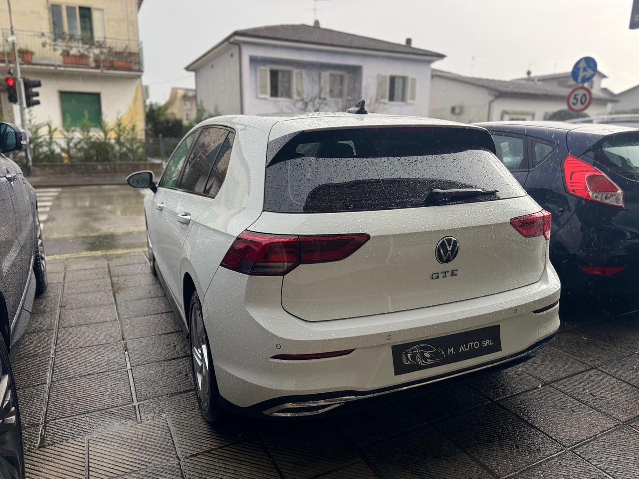 VOLKSWAGEN Golf GTE ibrido 245cv Finanziabile