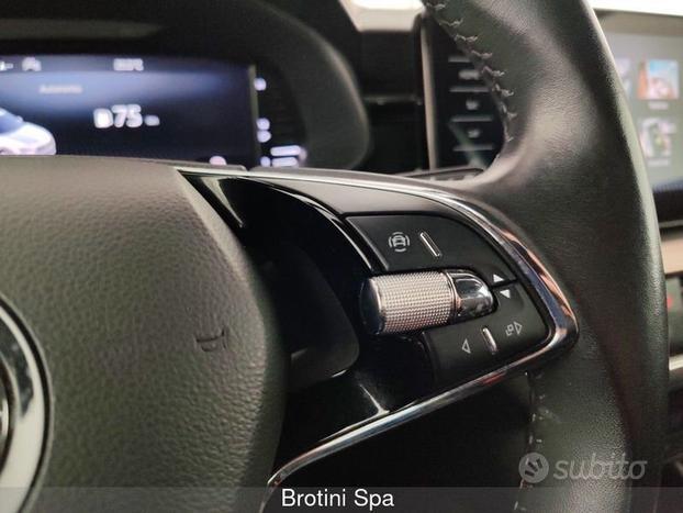 Skoda Kamiq 1.0 TSI 110 CV Dark Shade