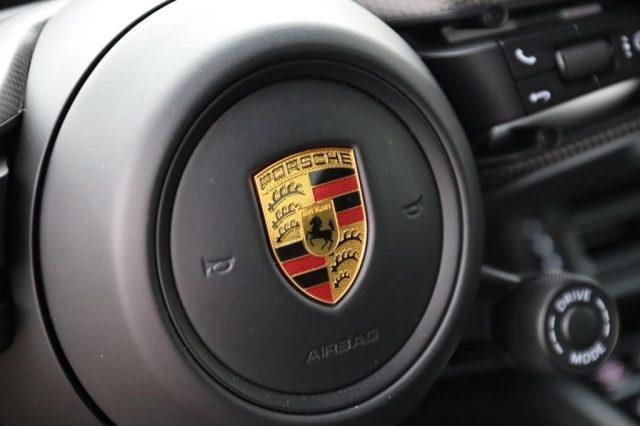 PORSCHE 911 992 Carrera 4 GTS Orange Lava