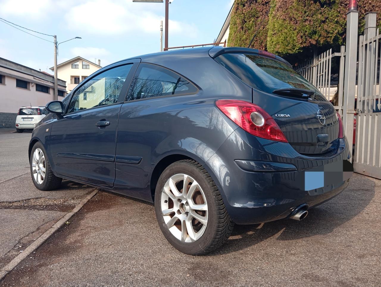 Opel Corsa 1.4 16V 3 porte Enjoy permute