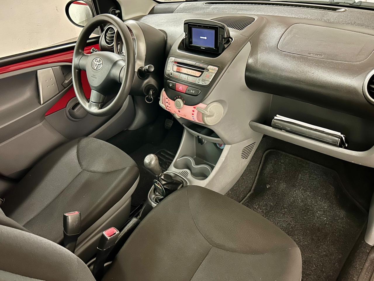 Toyota Aygo 1.0 12V VVT-i 5 porte Sol Connect