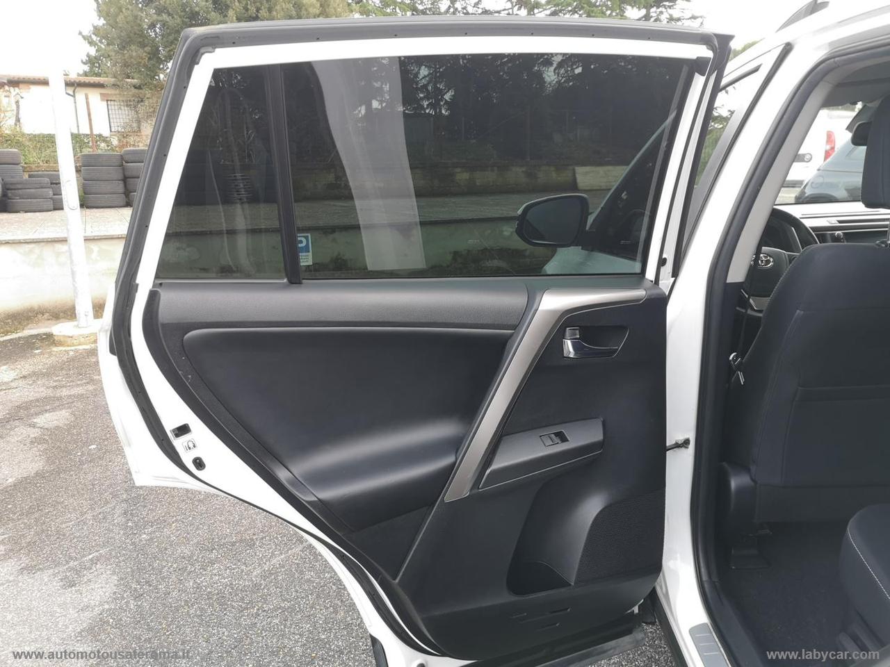 TOYOTA RAV4 2.5 Hybrid 2WD Business PROMO WEB