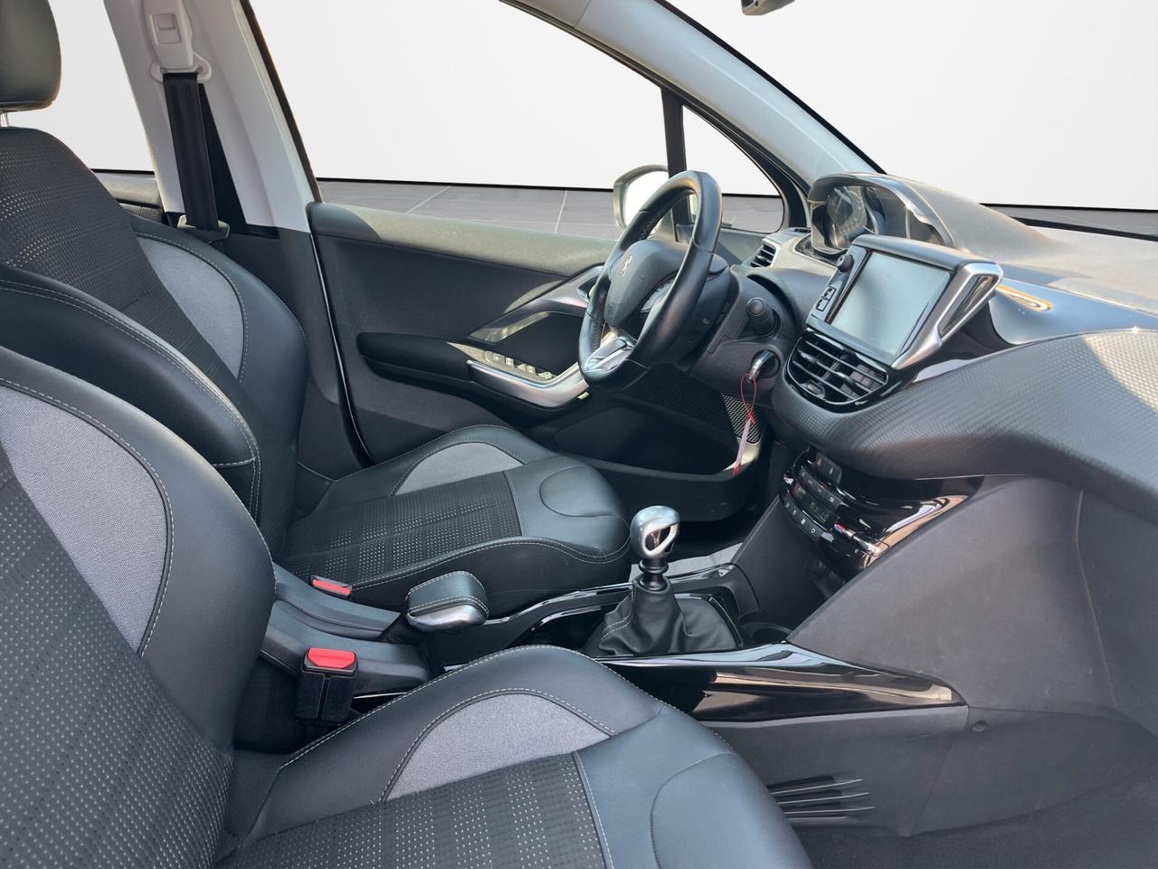 Peugeot 2008 BlueHDi 100 S&S Allure