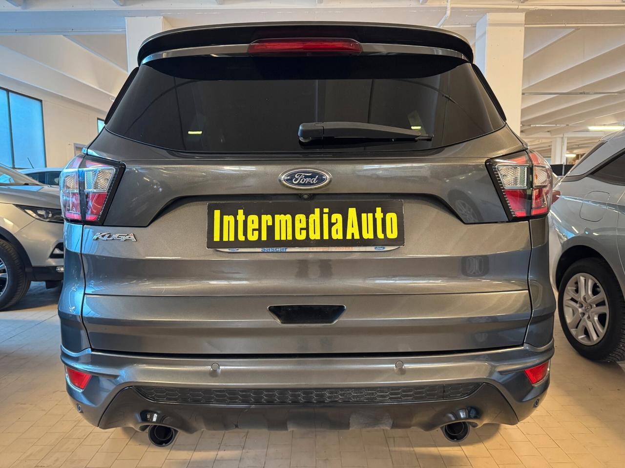 Ford Kuga 1.5 TDCI 120 CV S&S 2WD ST-Line