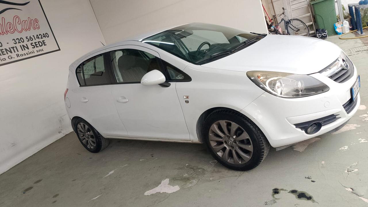 Opel Corsa 1.2 80CV 5 porte GPL-TECH Edition