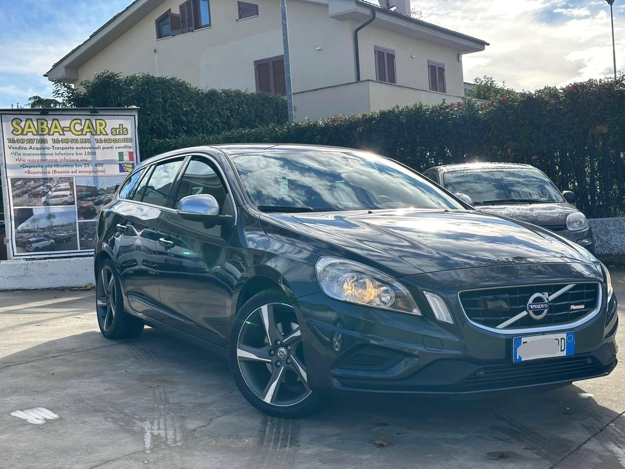 Volvo V60 D5 R-design