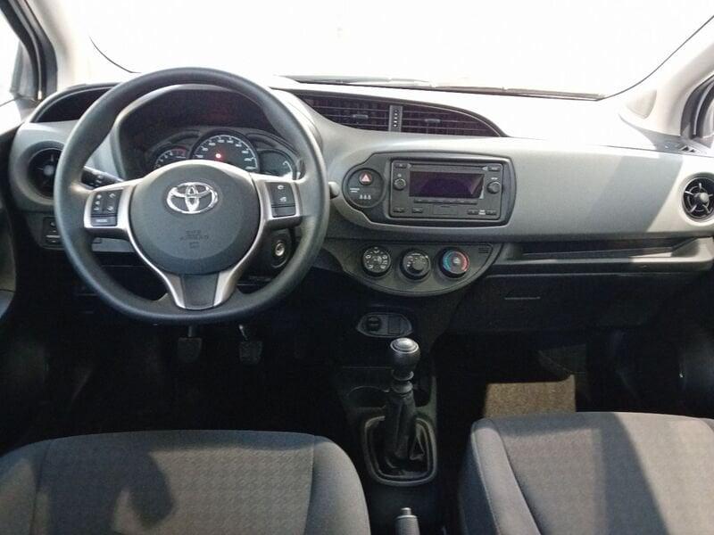 Toyota Yaris 1.5 5 porte benzina