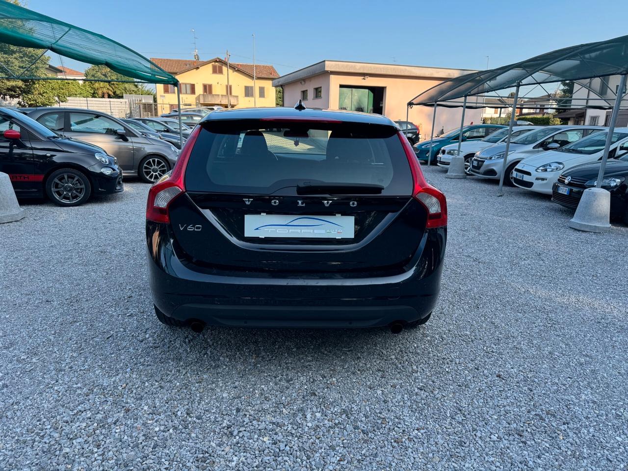 Volvo V60 T3 Powershift Momentum