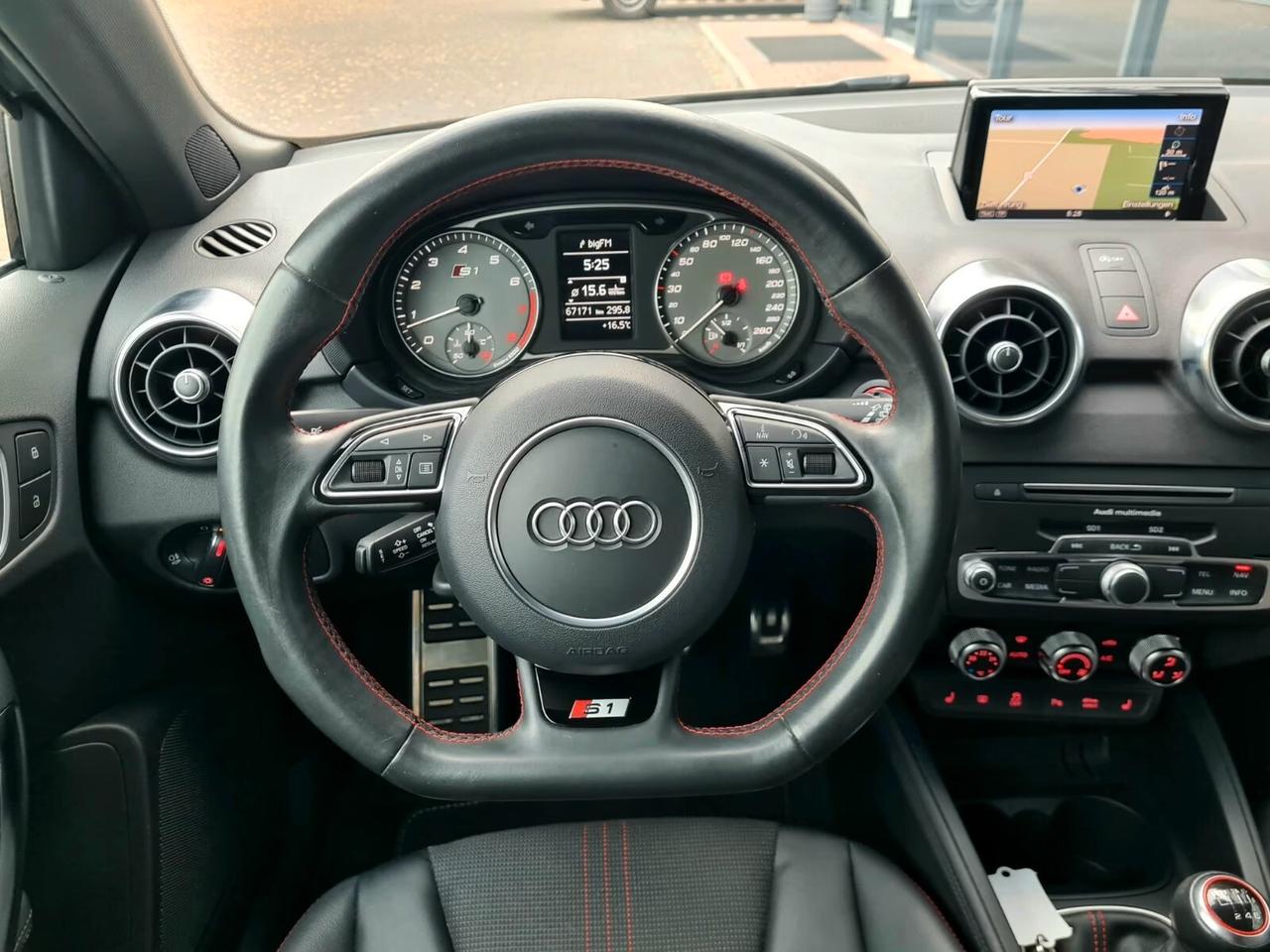 Audi A1 S1 SPB 2.0 TFSI quattro-NAVI