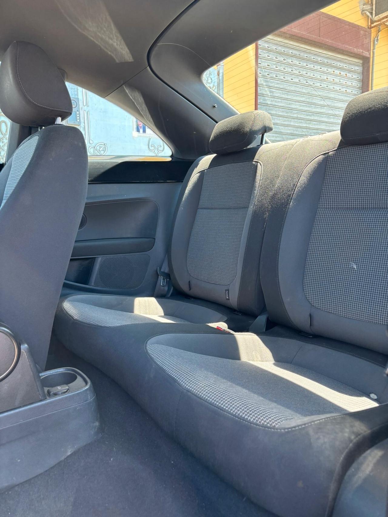 Volkswagen Maggiolino 1.6 TDI Design ANNO 2012