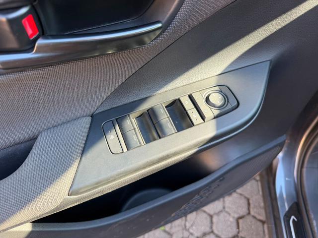 TOYOTA C-HR 1.8 FULL HYBRID ACTIVE UNICO PROPRIETARIO