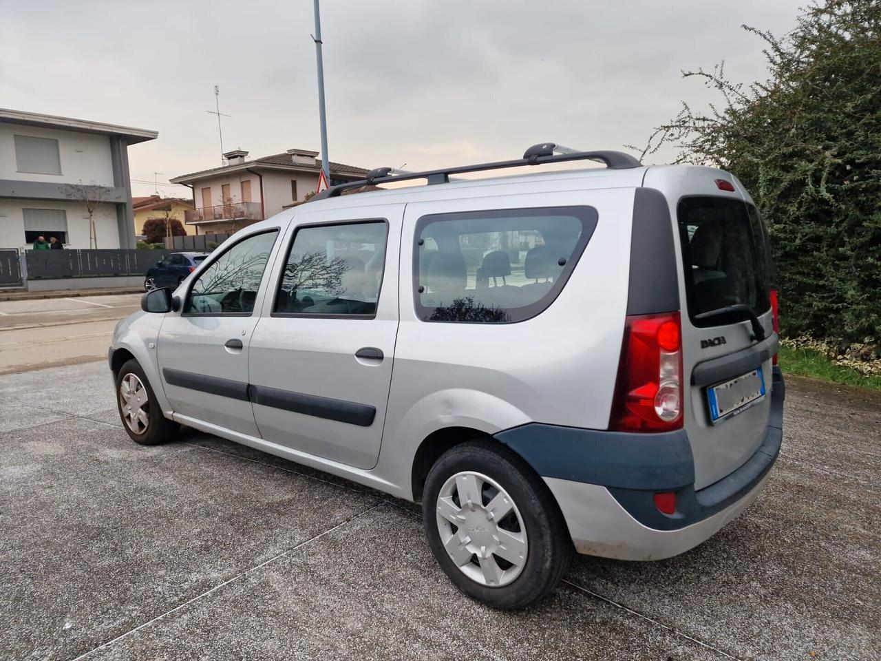 Dacia Logan MCV 1.5 dCi 70CV 7 posti Lauréate