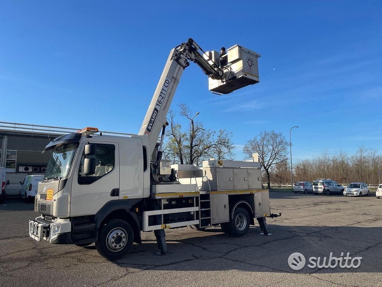 Piattaforma -PARI AL NUOVOO 30 MILA KM -OK PERMUTE