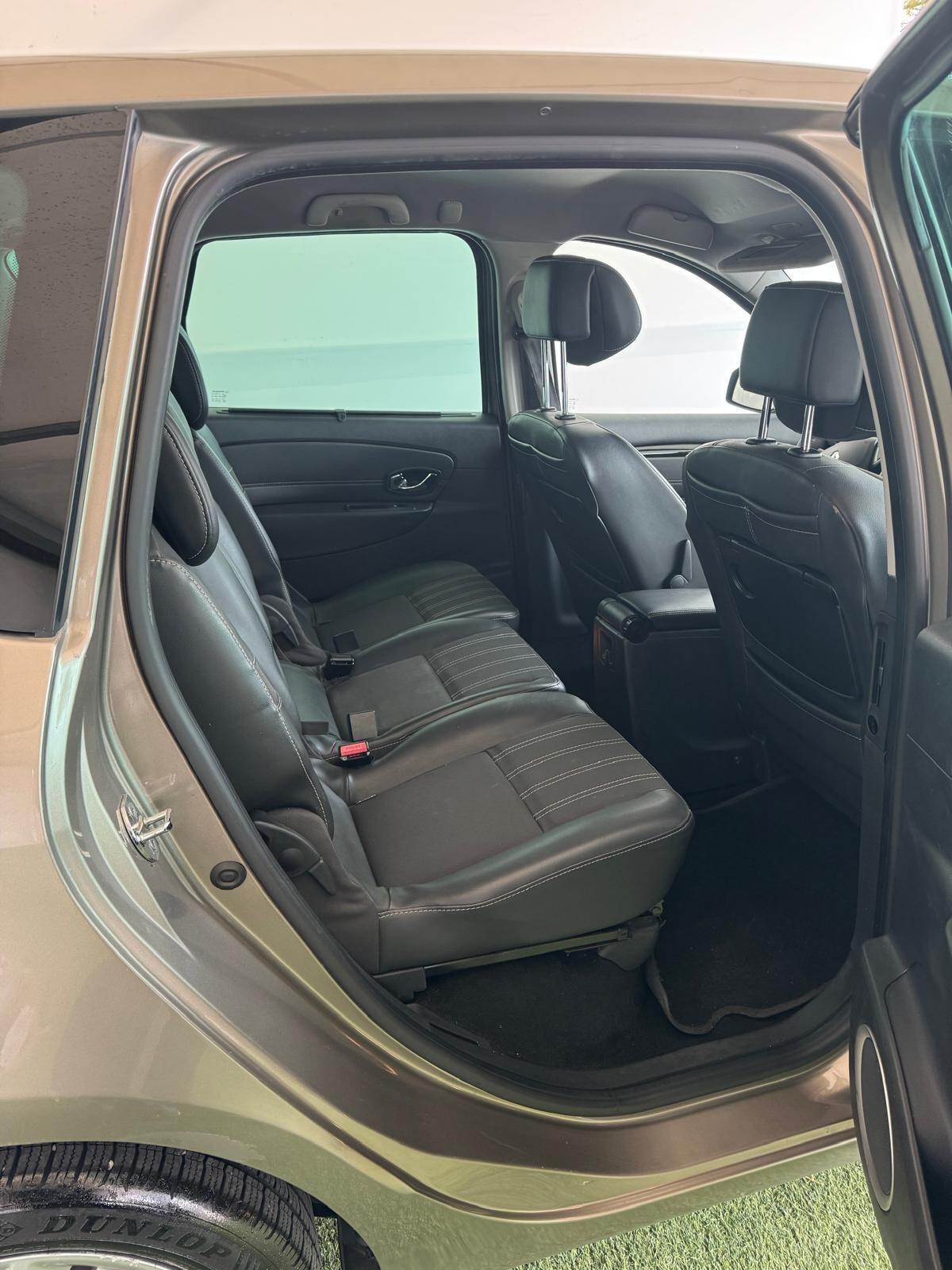 Renault Scénic XMod 1.5 dCi 110CV