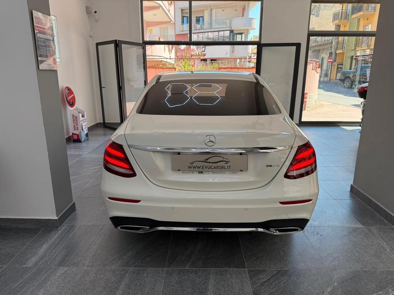 Mercedes-benz E 220 d Auto Premium Plus