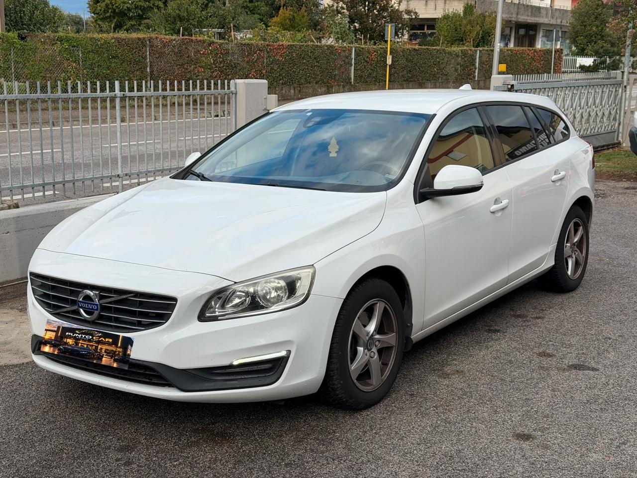 Volvo V60 D2 Geartronic Momentum N1