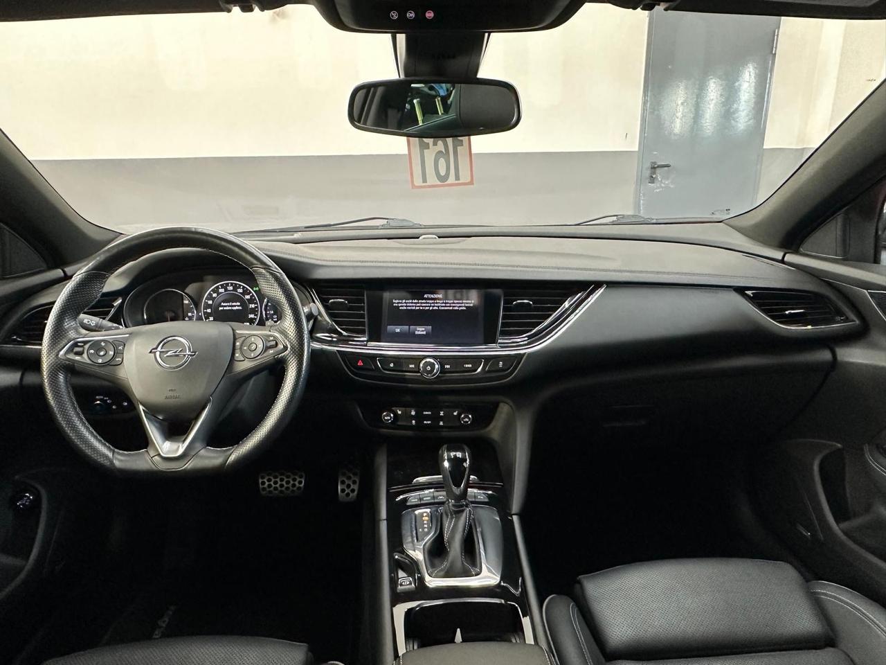 Opel Insignia 2.0 Turbo opc S&S AWD aut. Sports Tourer Innov.