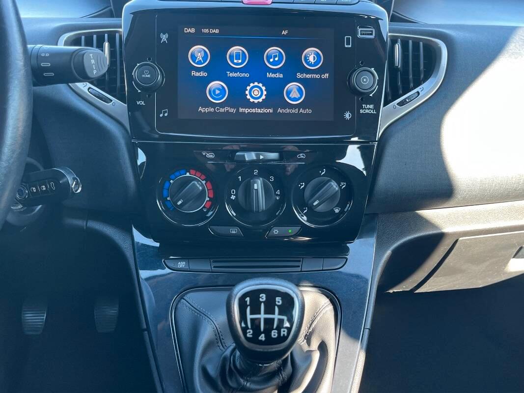Lancia Ypsilon III 1.0 firefly hybrid Gold s&s 70cv 5p.ti