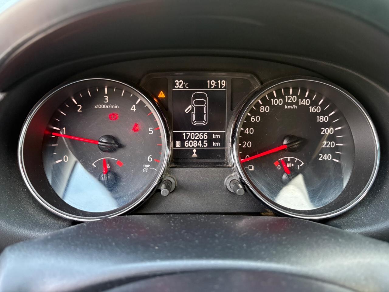 Nissan Qashqai 1.5 dCi DPF Visia ok Neopatentati!!!