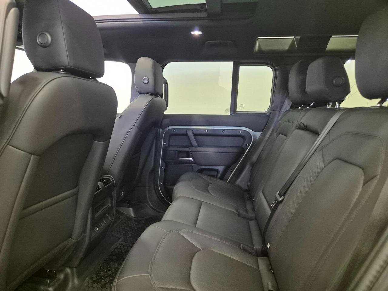 Land Rover Defender 110 3.0d i6 mhev X-Dynamic awd auto N1 - Acc/Lim - Carplay - Tetto