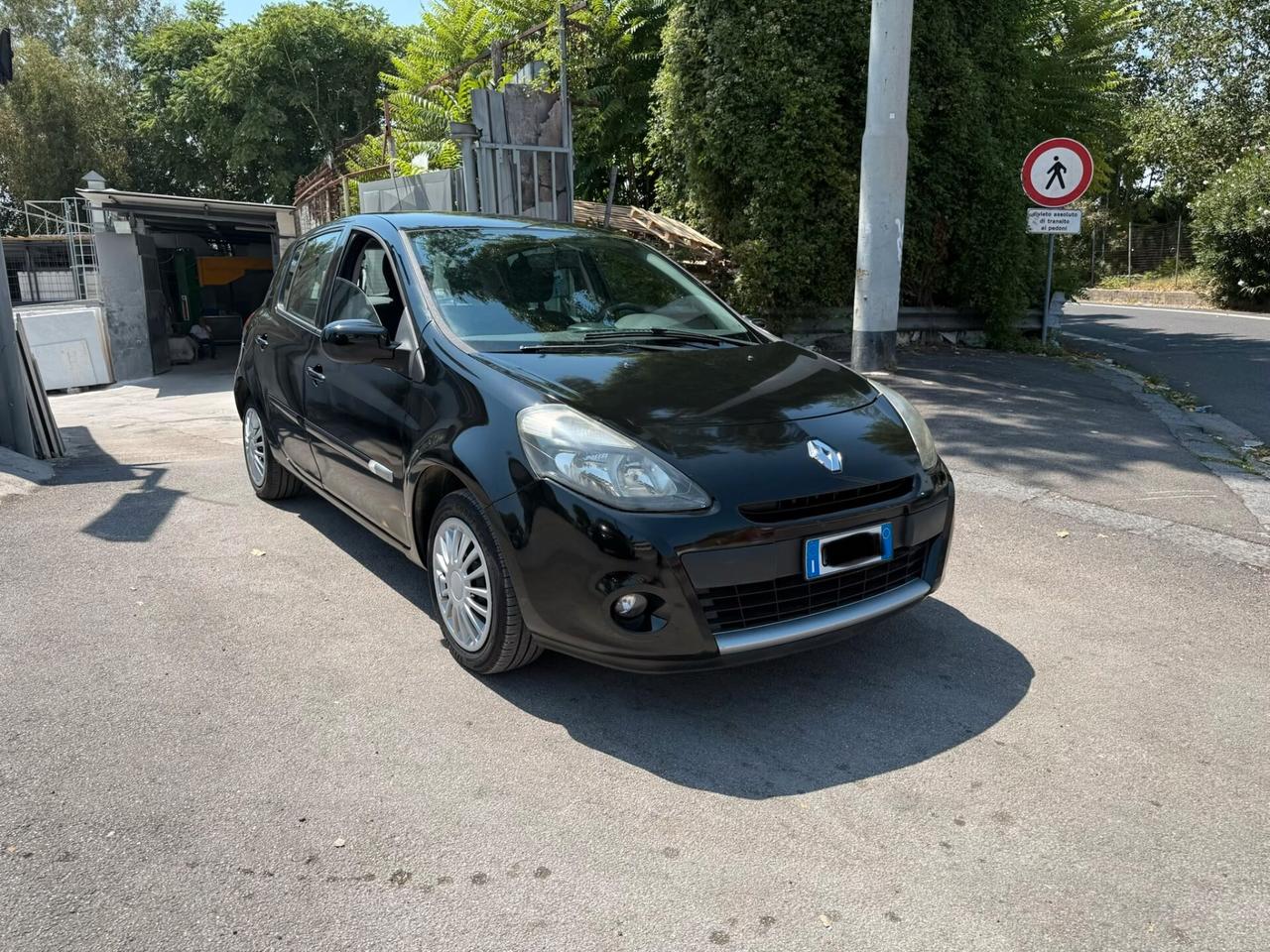 Renault Clio 1.2/gpl di serie 2012 auto impeccabile
