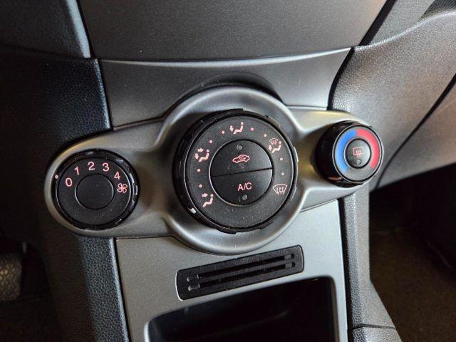 FORD Fiesta 1.4 5 porte Bz.- GPL Titanium