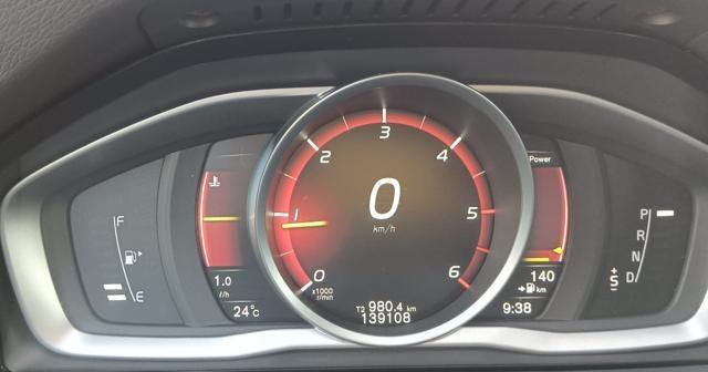 VOLVO V60 D3 Momentum