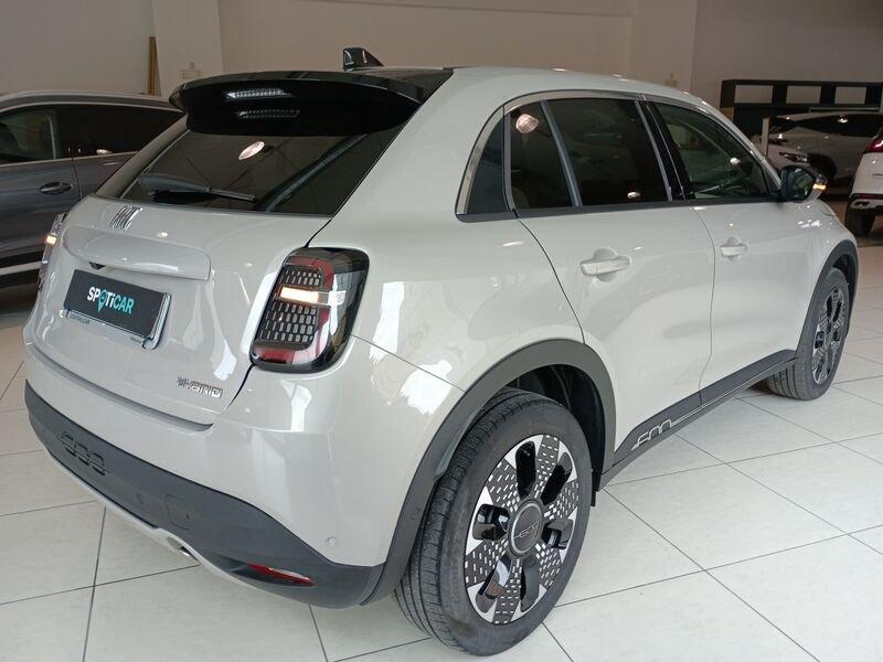 FIAT 600 1.2 Hybrid 110cv La Prima
