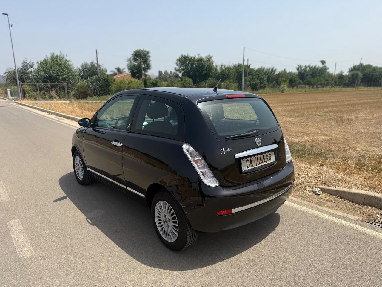 Lancia Ypsilon 1.3 MJT 75 CV Argento Diesel Neopatentati