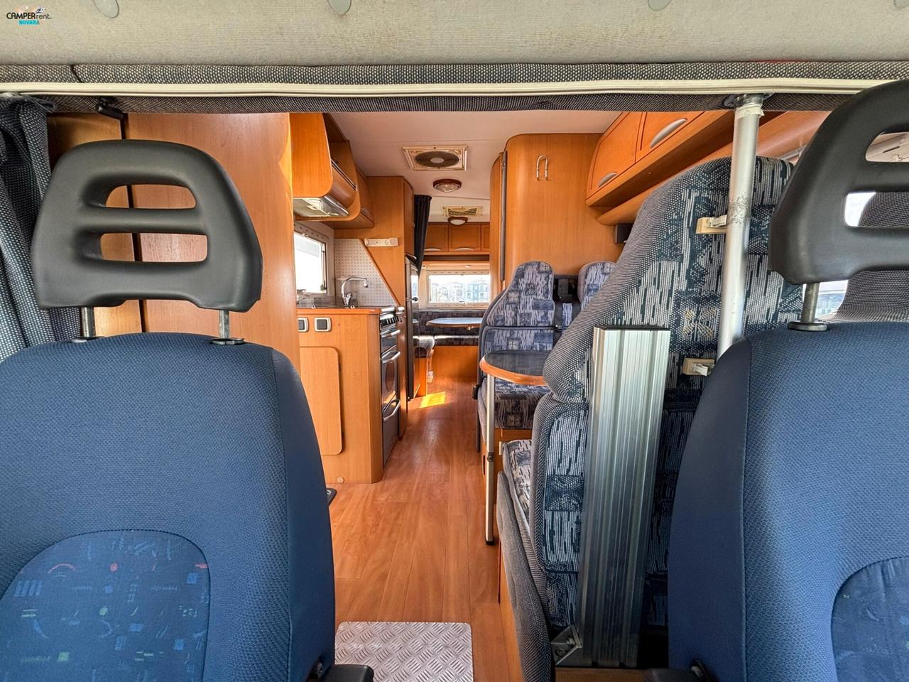 CI MIZAR 280 - MANSARDATO CON DINETTE FERRO DI CAVALLO IN CODA