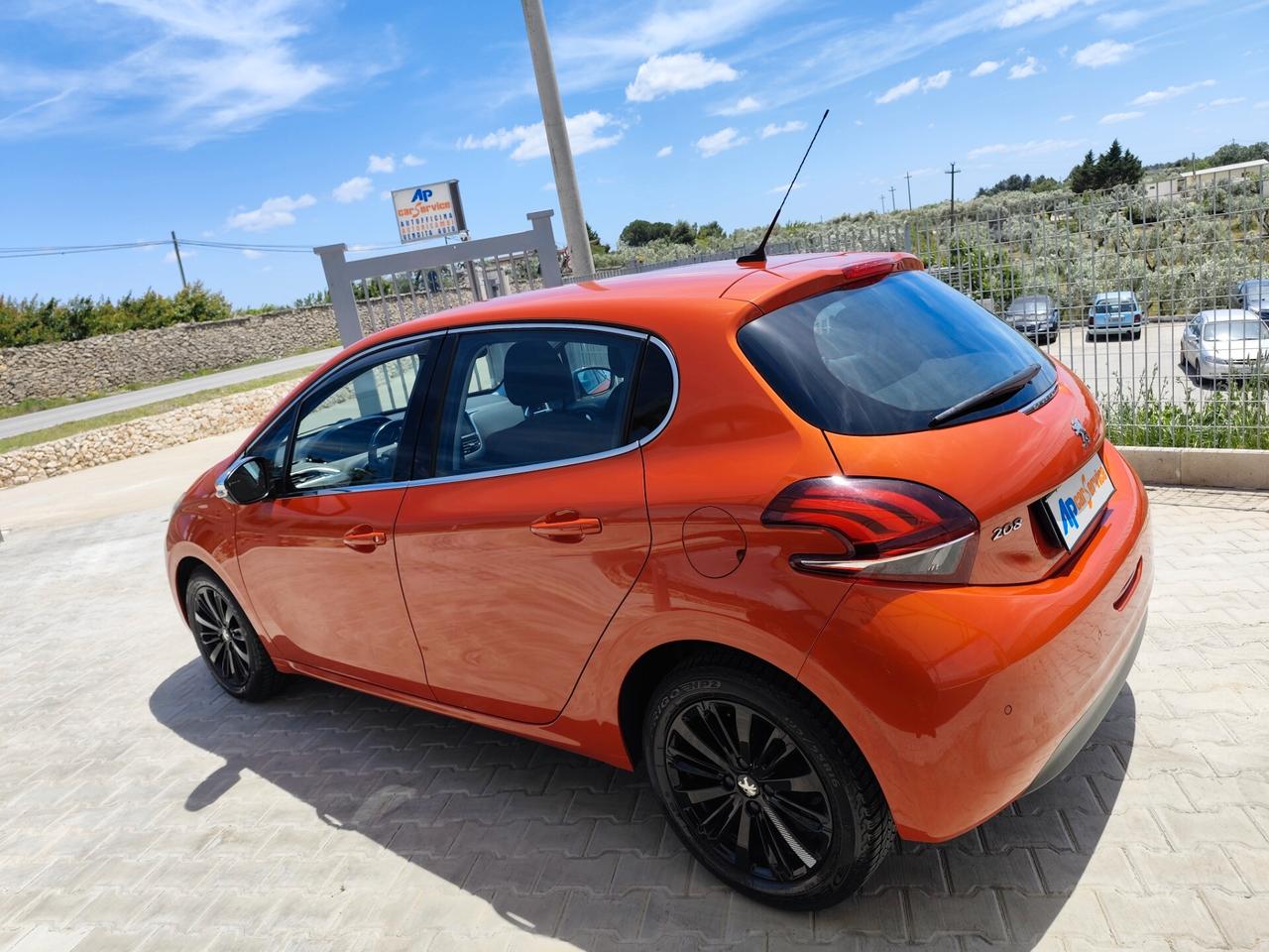 Peugeot 208 BlueHDi 75 5 porte Allure