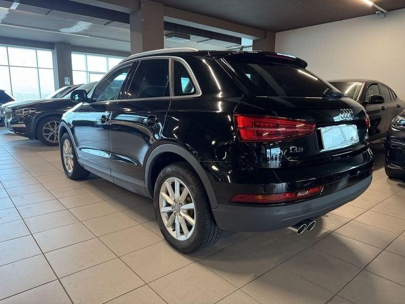 Audi Q3 2.0 TDI 120 CV Business