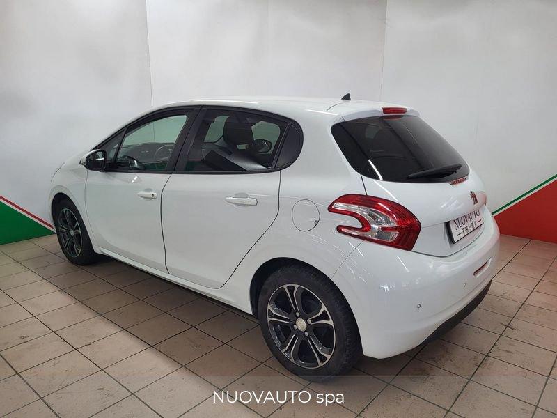 Peugeot 208 1.2 PureTech 82cv Allure