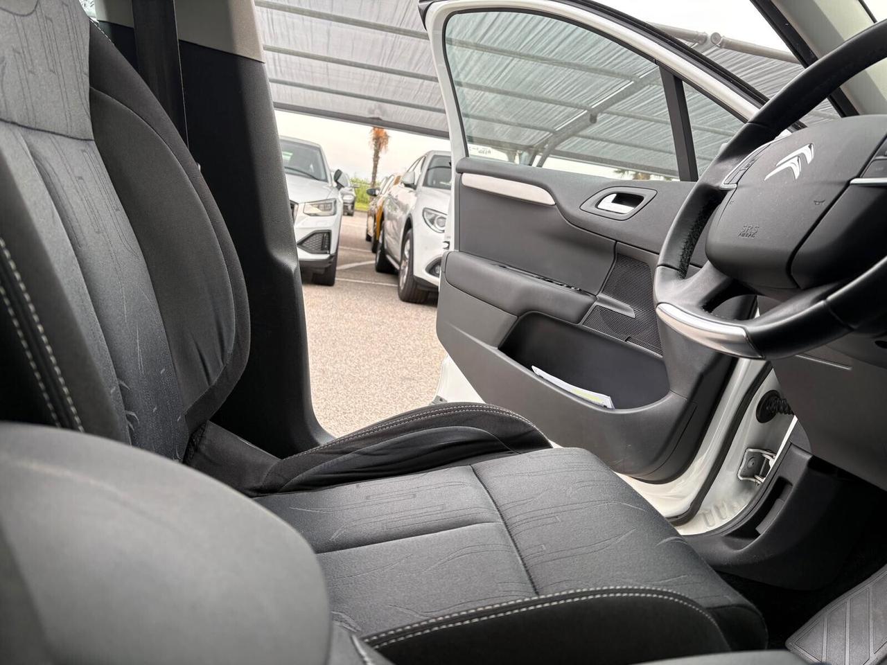 Citroen C4 SEDUCTION 1.6 e-HDi 115 6mt