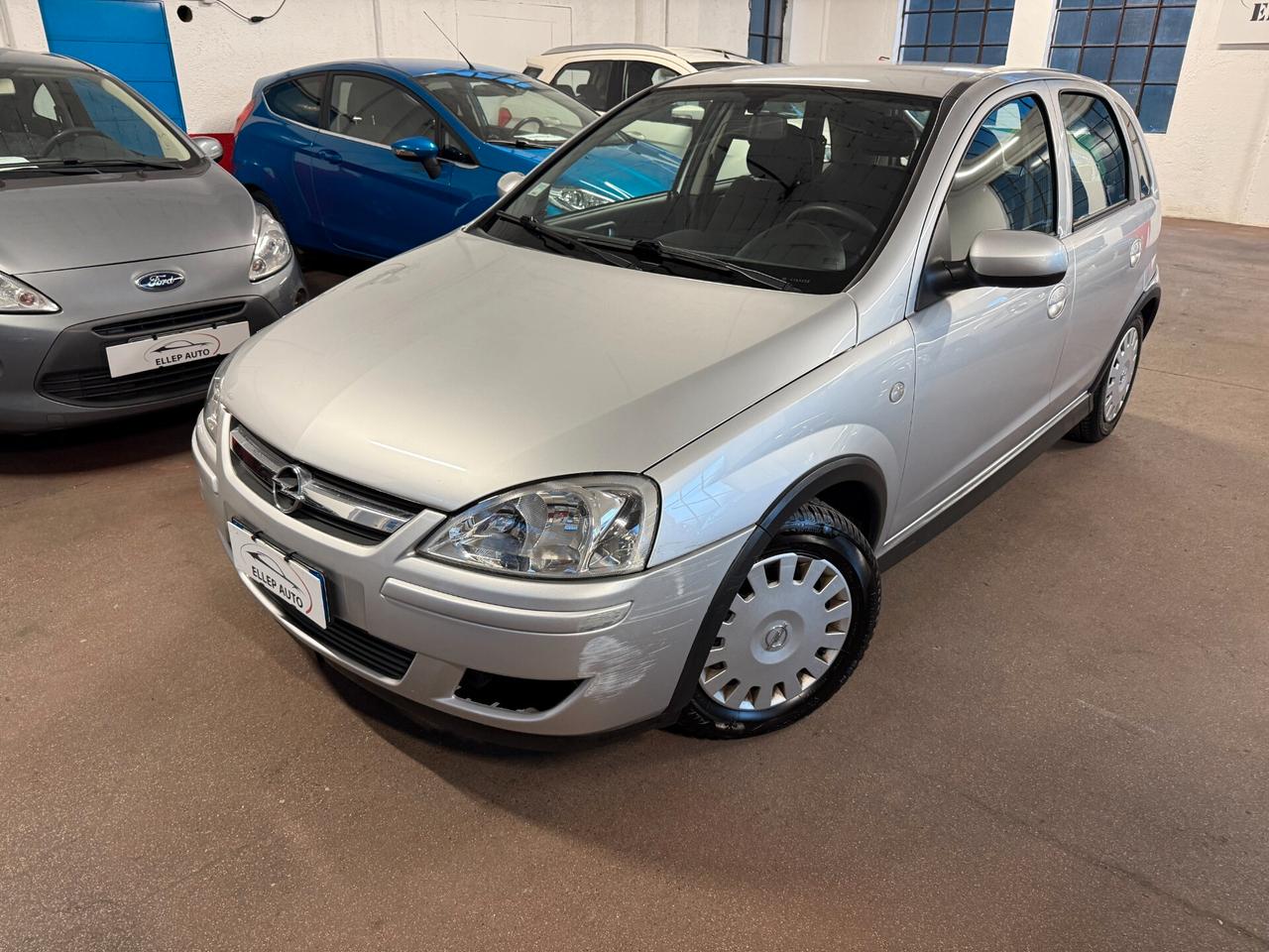 Opel Corsa 1.2i 16V cat 5 porte Club
