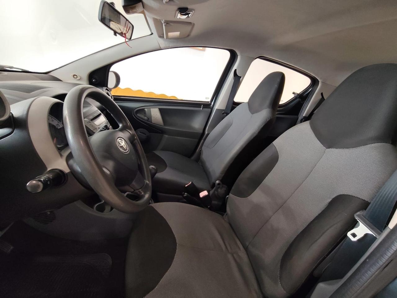 Toyota Aygo 1.0 12V VVT-i 5 porte