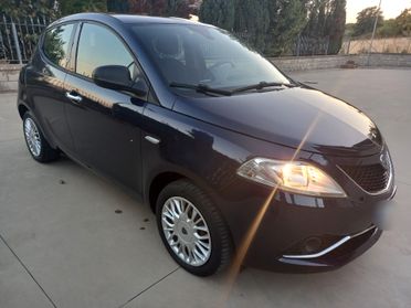 Lancia Ypsilon 1.2 69 CV