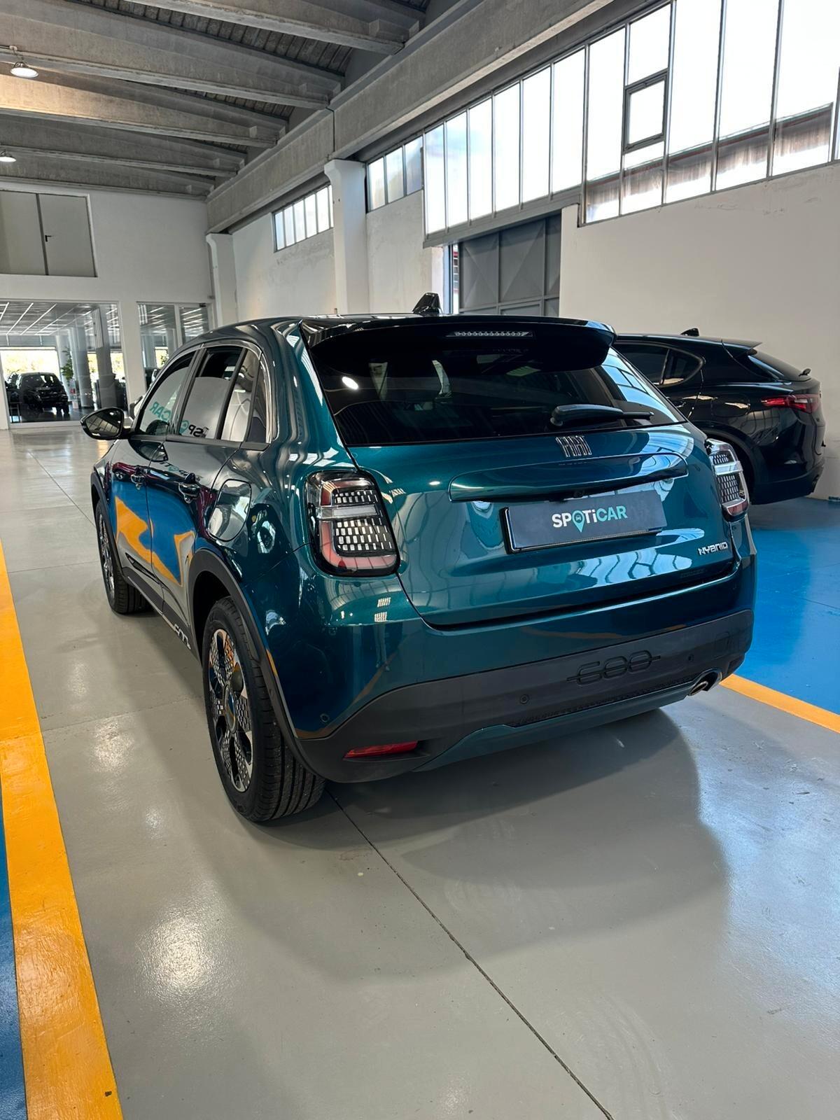 Fiat 600 Hybrid 110 CV DCT MHEV La Prima