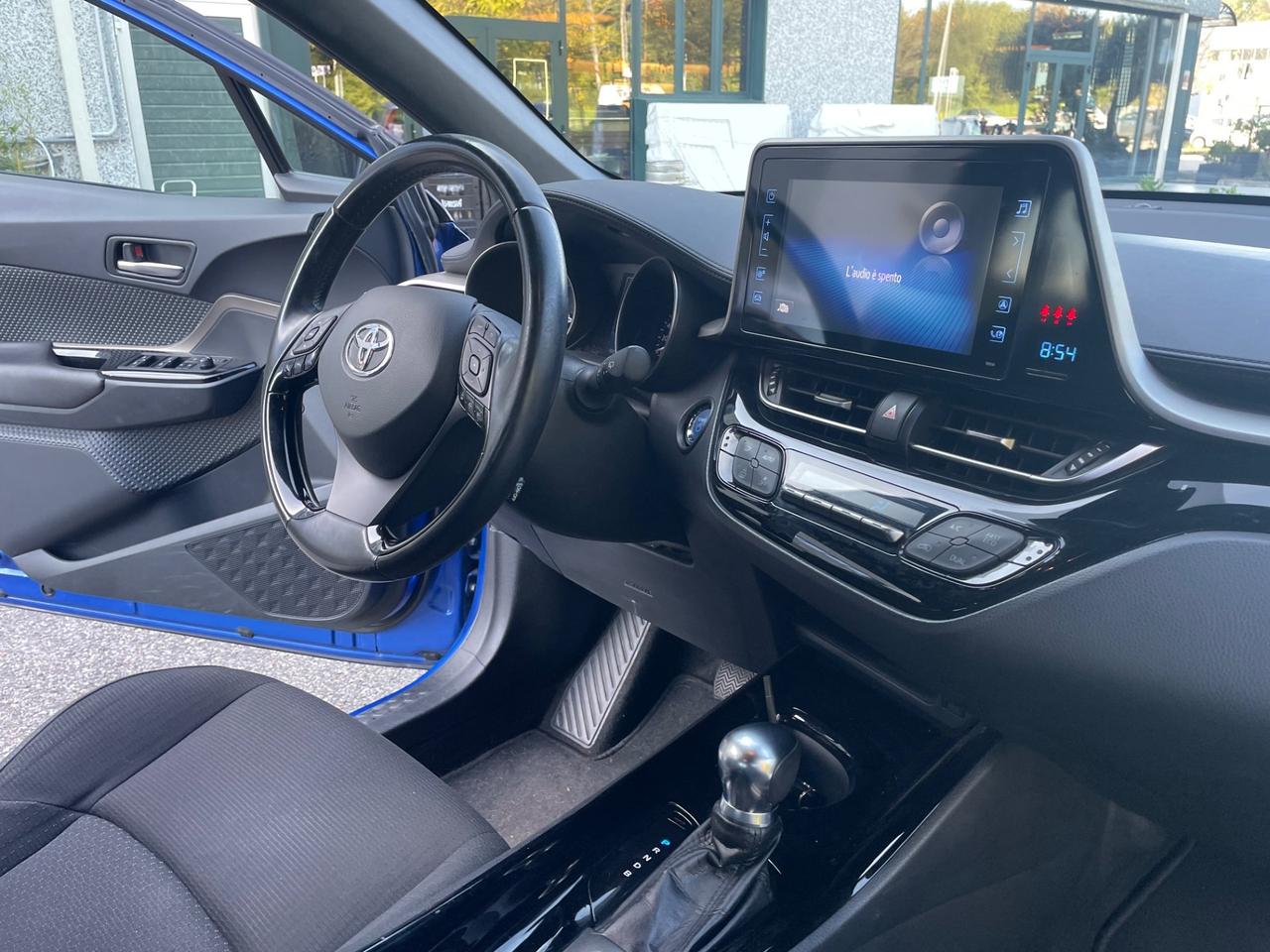 Toyota C-HR 1.8 Hybrid*Automatik*Naopatentati*Solo 50000km