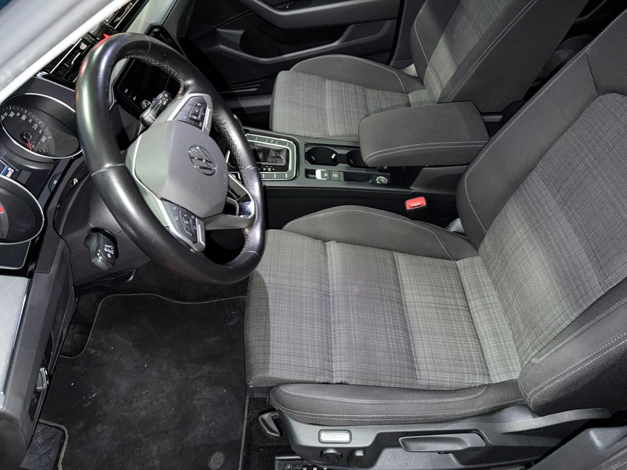 Volkswagen Passat Variant 2.0 TDI SCR EVO DSG Business