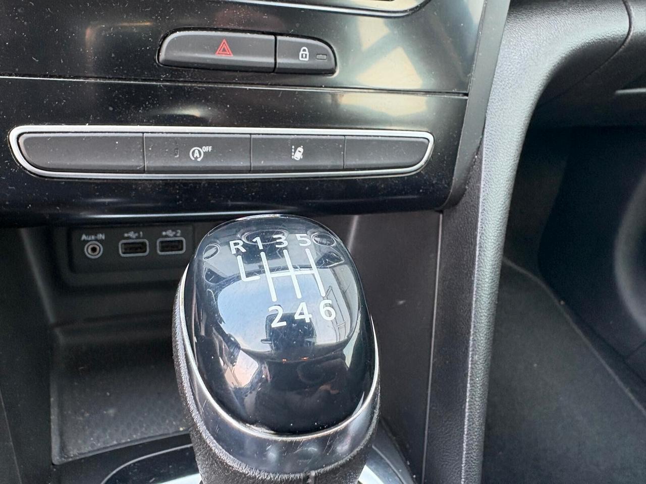 Renault Megane BUSINESS Blue dCi 115 CV 6mt