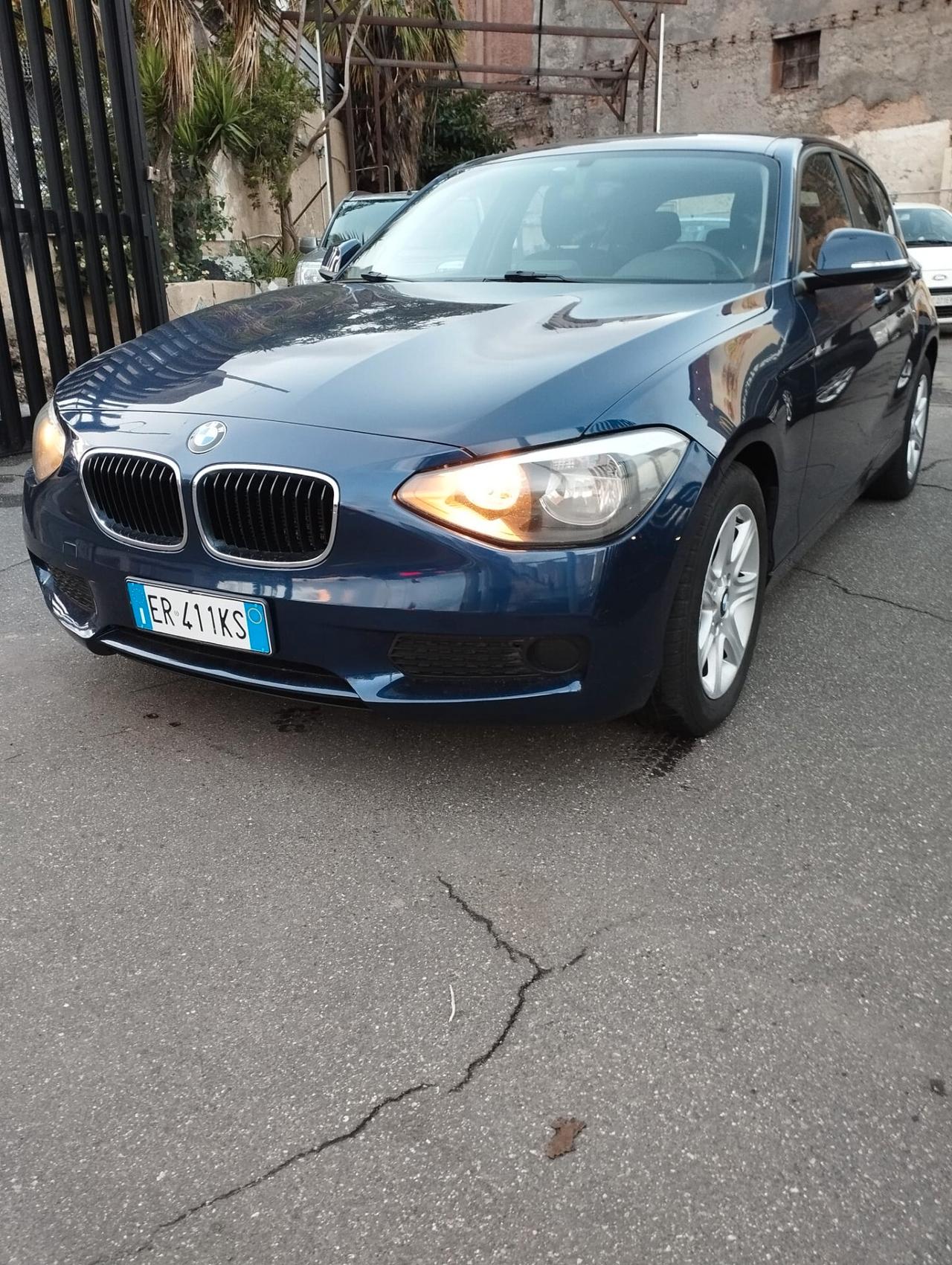 Bmw 116 116d 5p. Urban