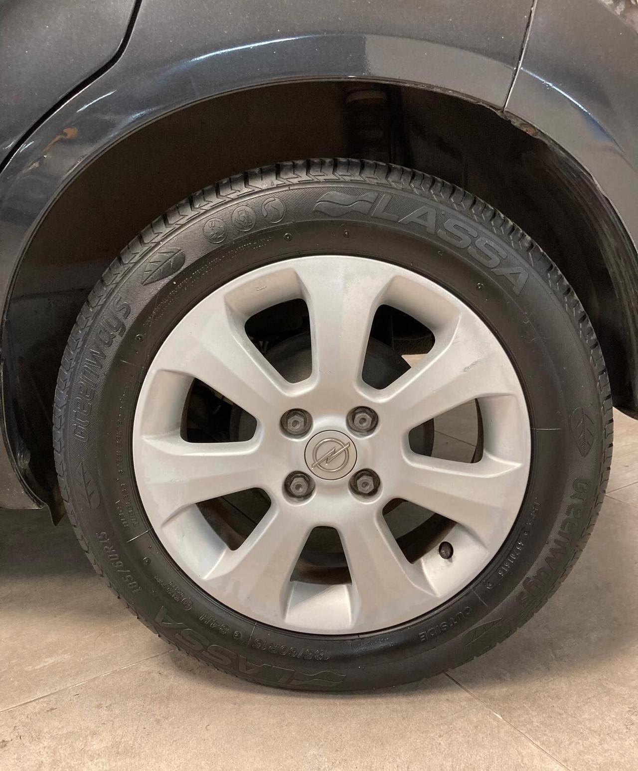 OPEL AGILA 1.2 ENJOY- OK NEOPATENTATI- GOMME NUOVE