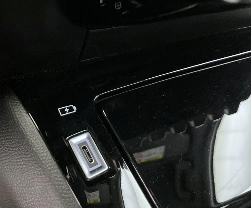 Peugeot 2008 2008 BlueHDi 130 S&S EAT8 GT